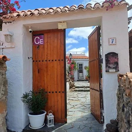 Apartment Gaestehaus Casa Roca Fataga
